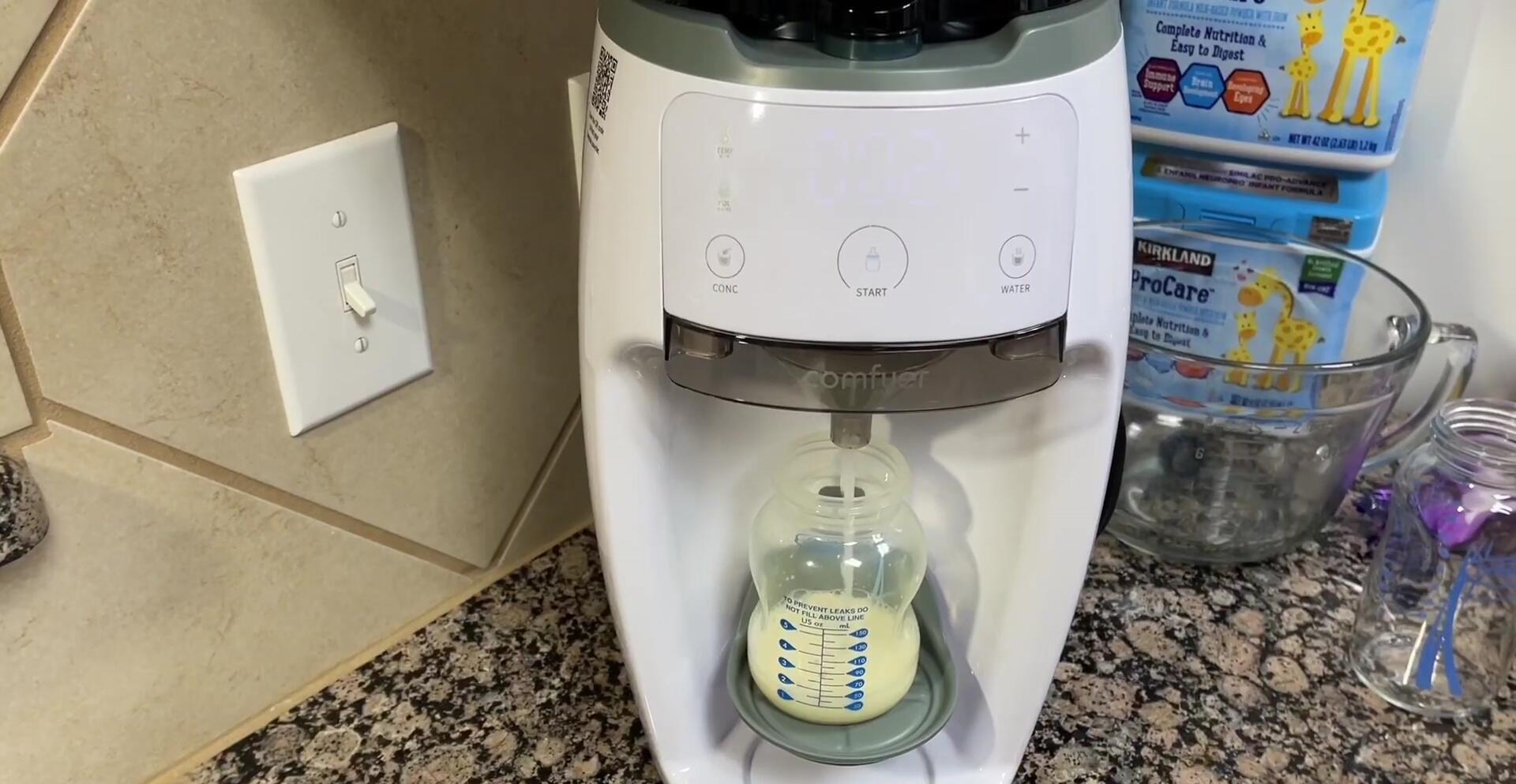Final shot of the Comfyer Smart Baby Formula Maker