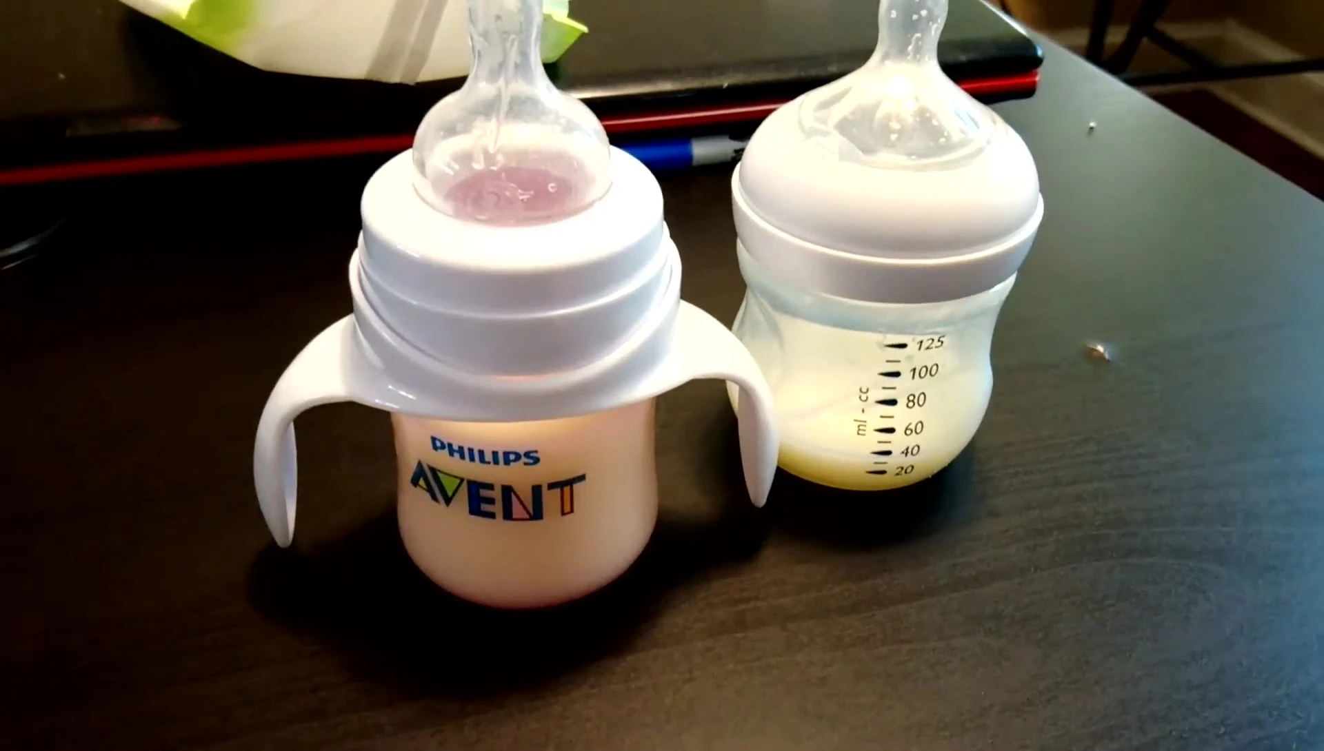 Side-by-side comparison of Philips Avent Natural and Classic bottles.