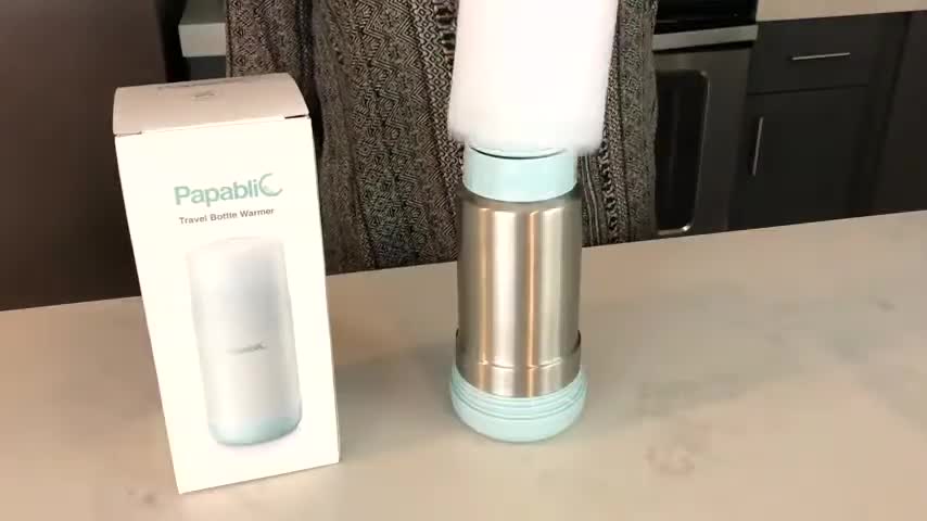 Highlighting the vacuum-insulated design of the warmer.