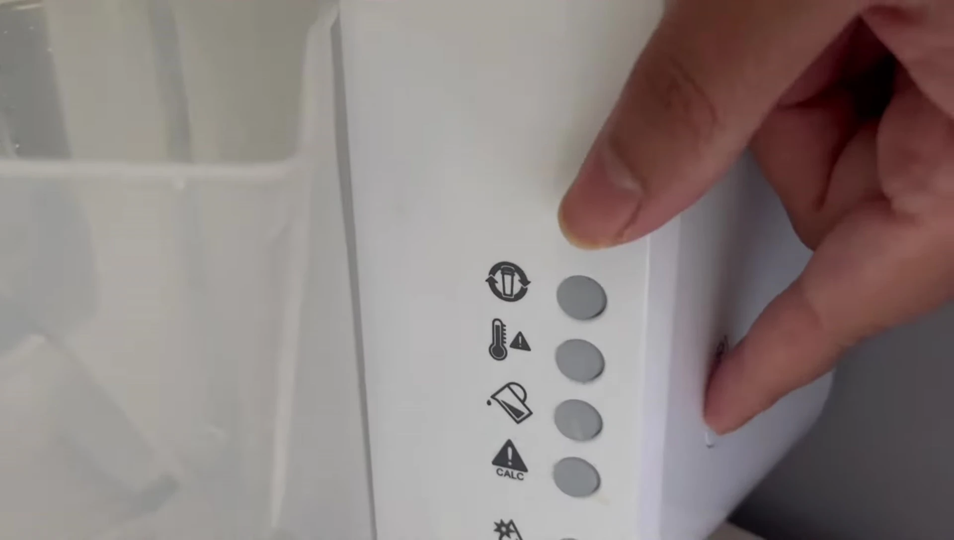 Light indicating water draining