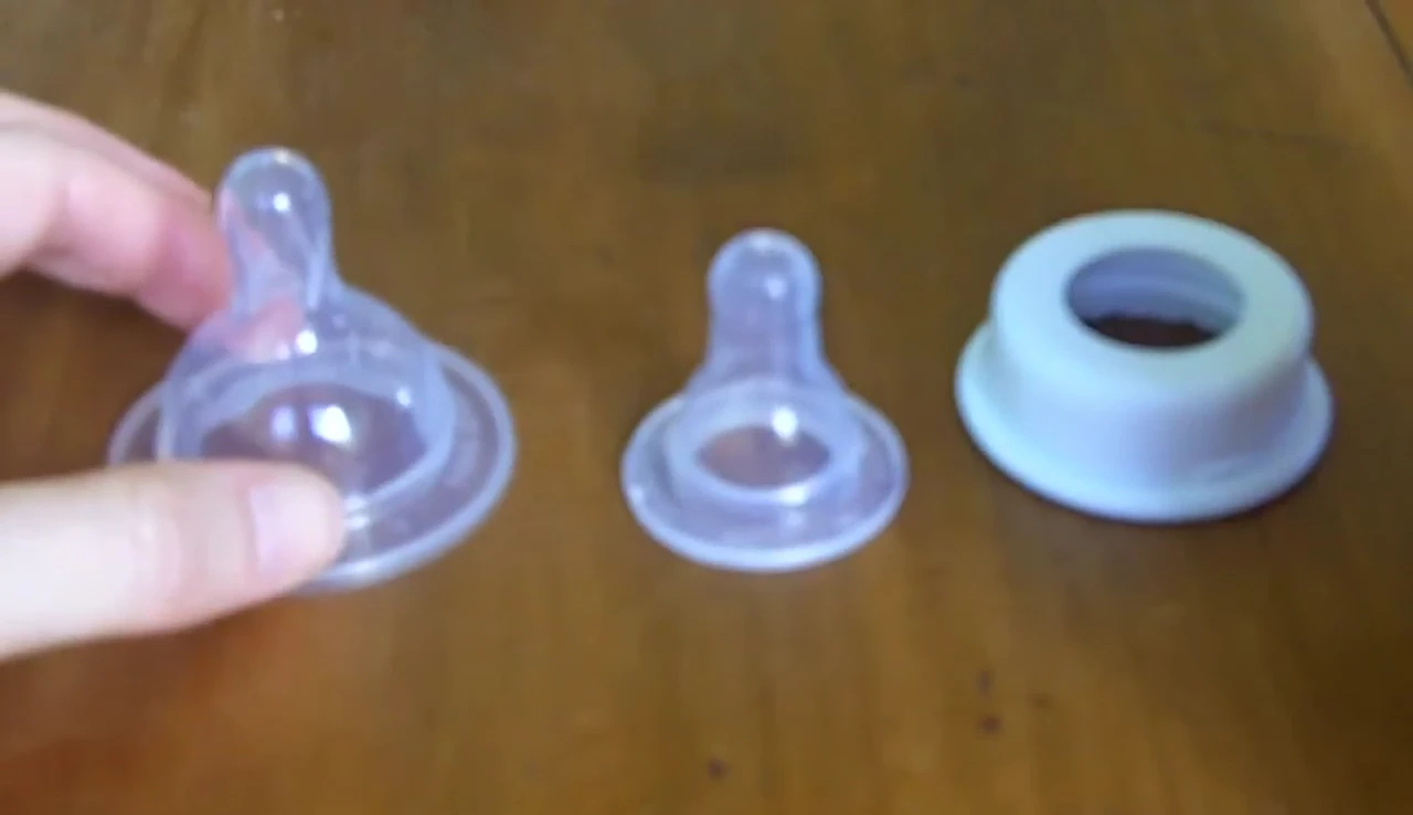 A visual demonstration highlighting the differences between wide-neck and narrow-neck bottle teats.