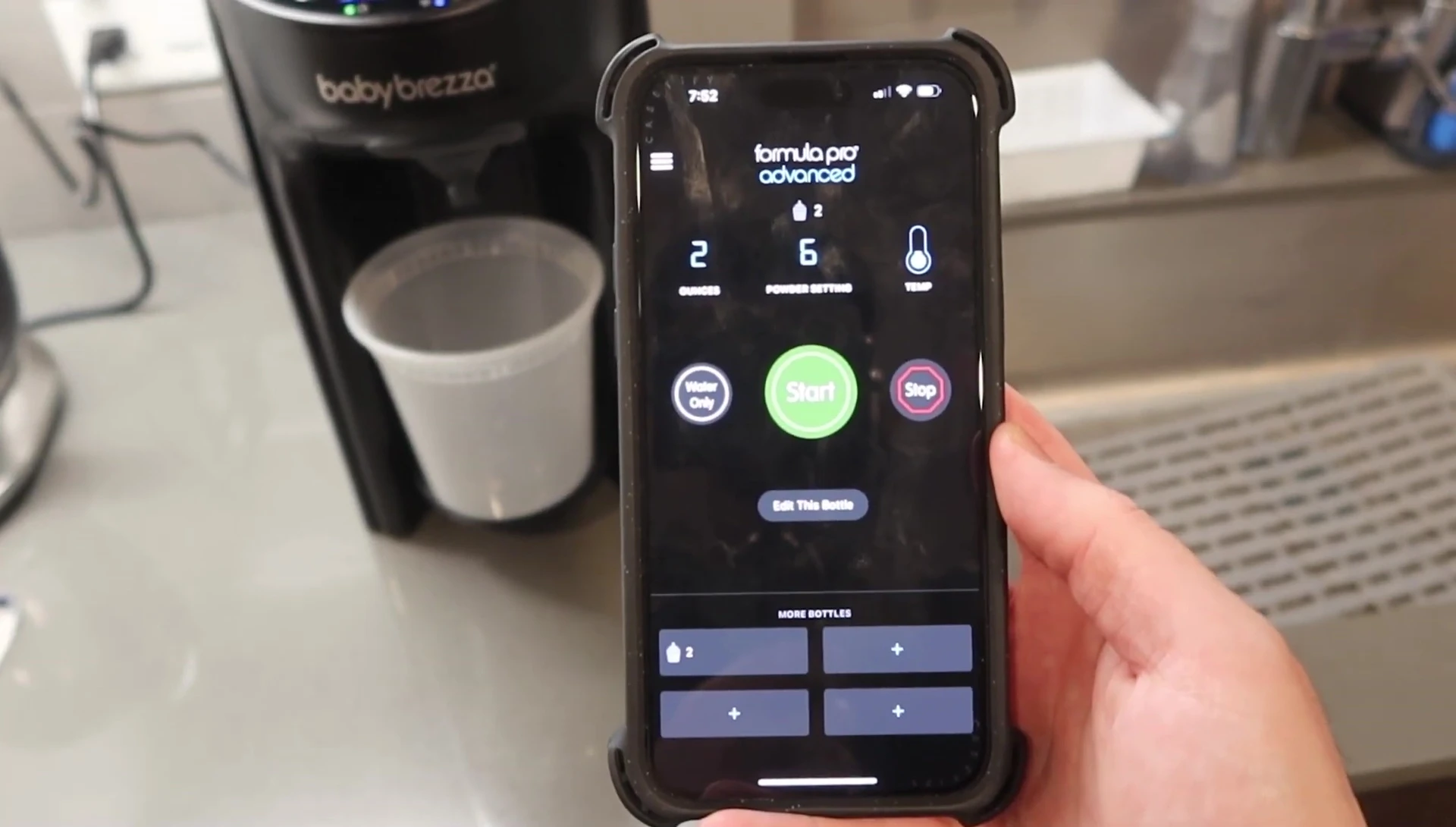 App showing the controls and status.