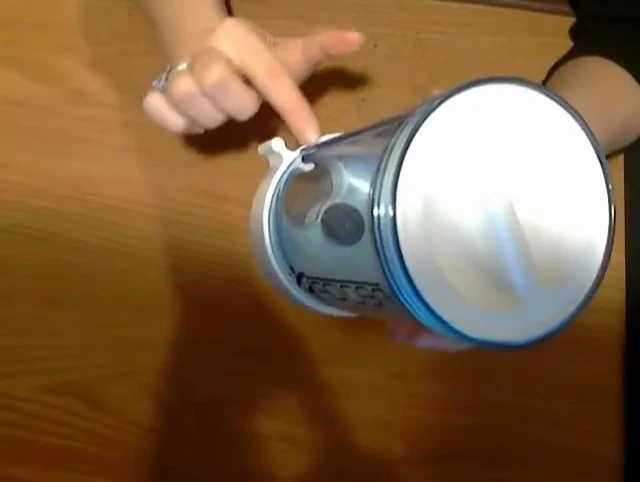 The built-in measuring cup