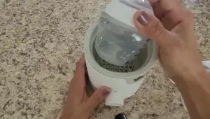 Tommee Tippee Easi-Warm Bottle Warmer Review: Affordable and Easy to Use